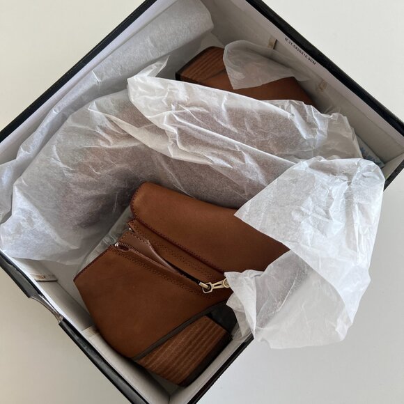 NEW in box Waterproof Blondo Villa boot / size 8 / cognac nubuck - Picture 6 of 7